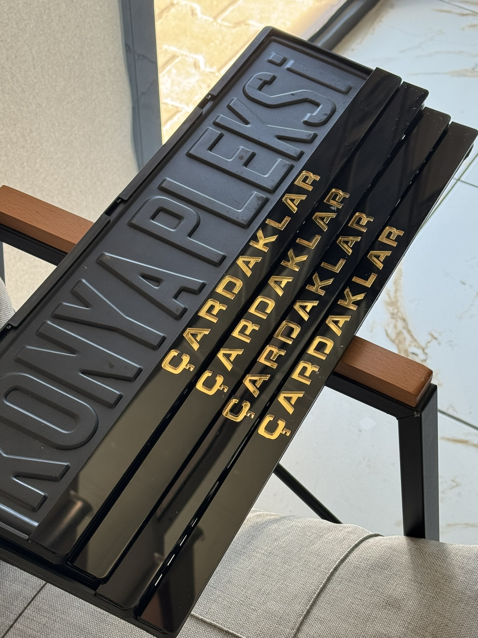 Aynalı Gold Pleksi Plakalık