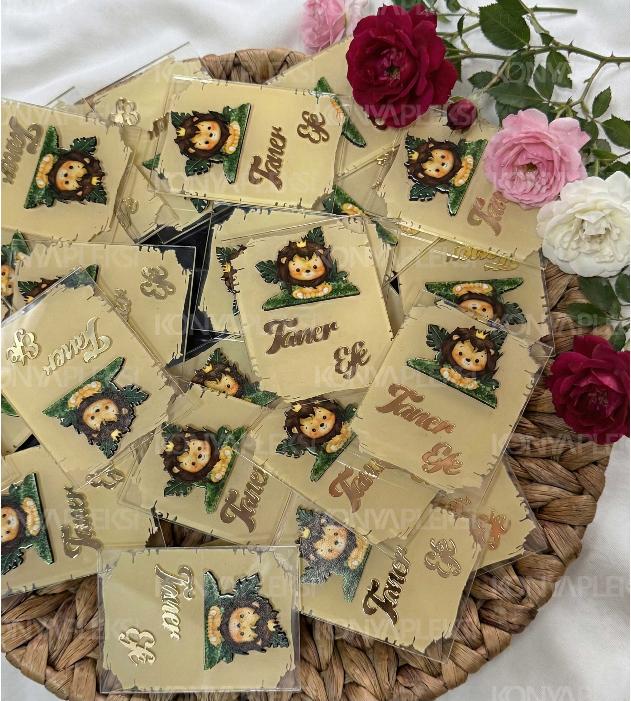 Aslan Temalı Pleksi Magnet