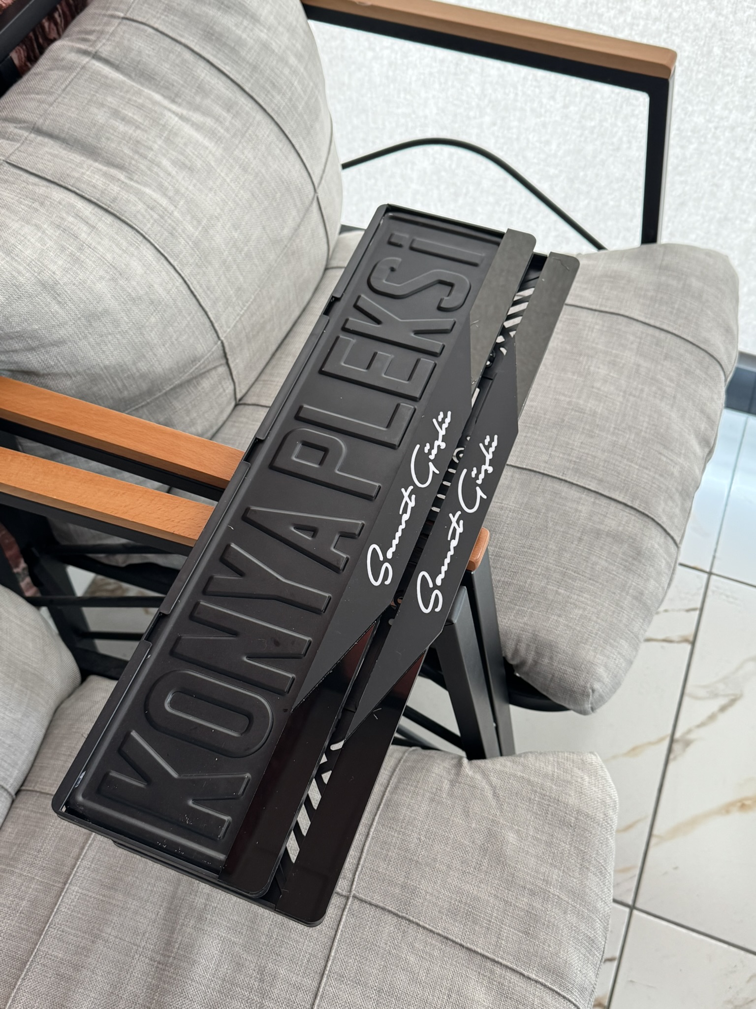 Mat Detaylı 3D Plakalık