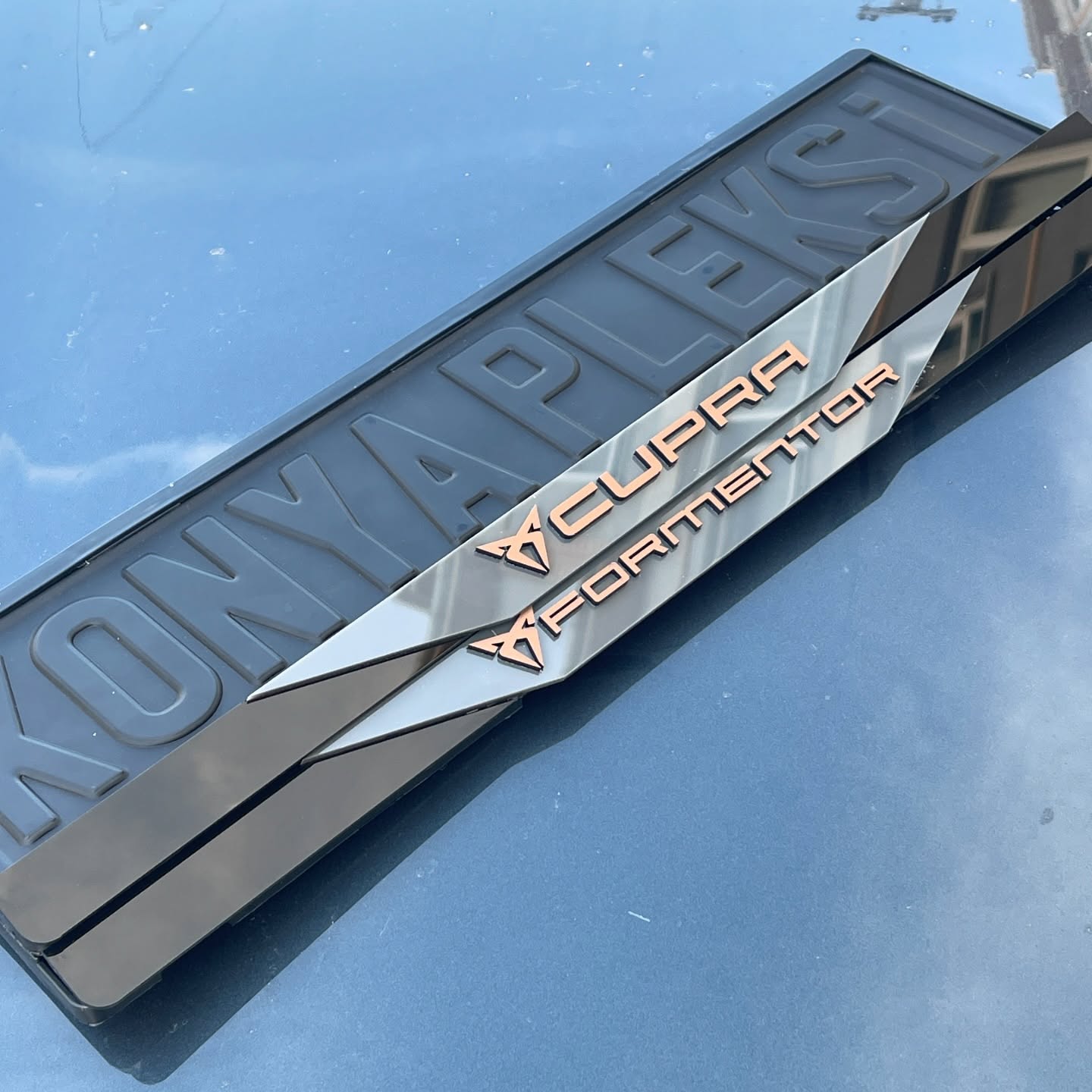 Cupra Forementor Plakalık