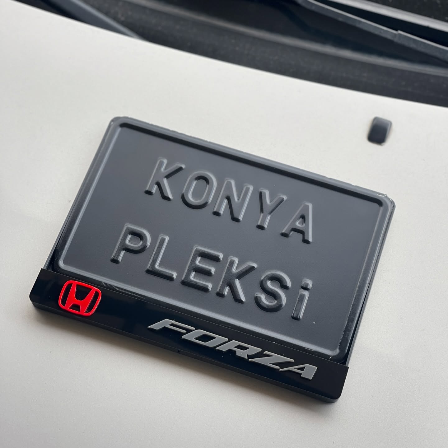 Honda Forza Plakalık